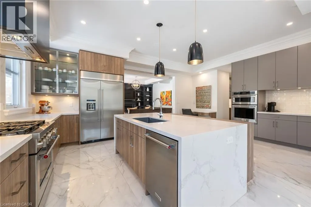 2265 LAKESHORE Road Unit# 3, #3