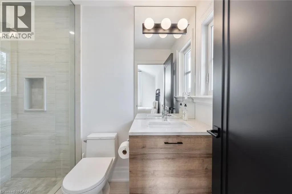 2265 LAKESHORE Road Unit# 3, #3