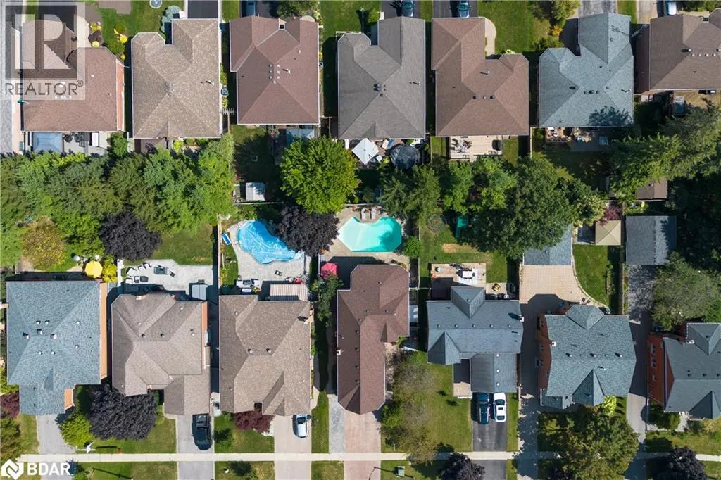 19 GRAND FOREST Drive