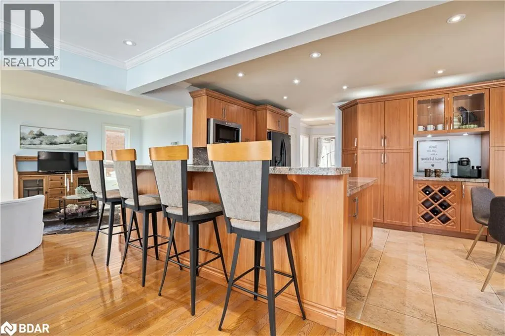 19 GRAND FOREST Drive