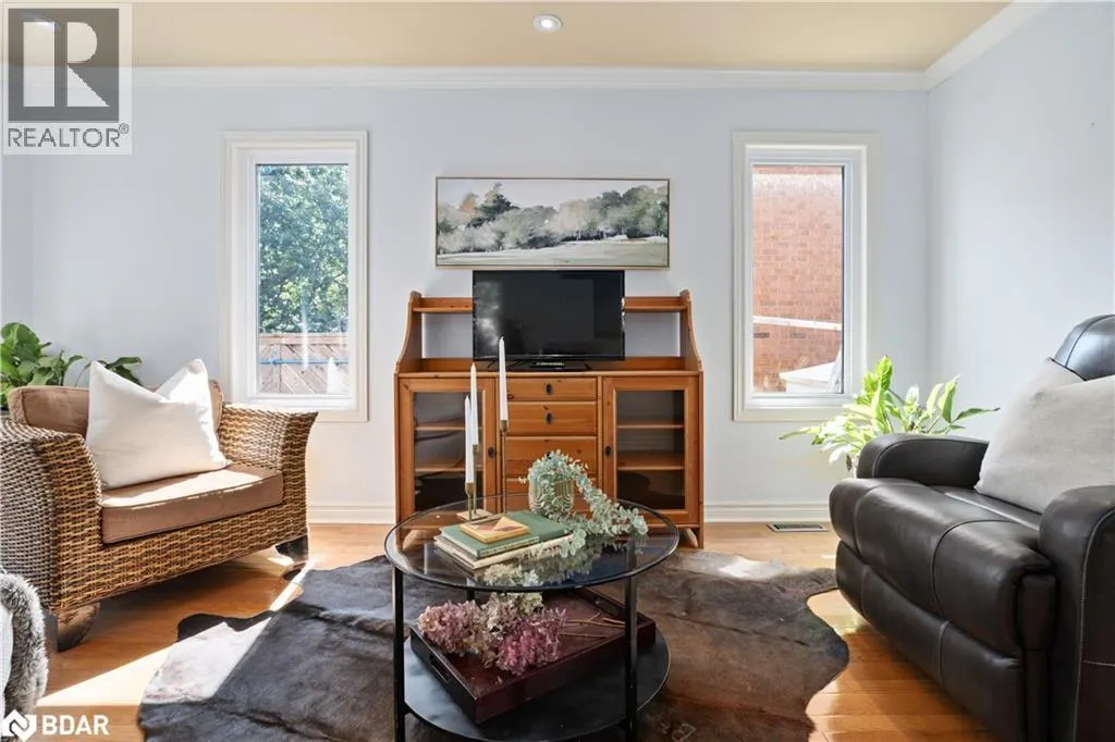 19 GRAND FOREST Drive
