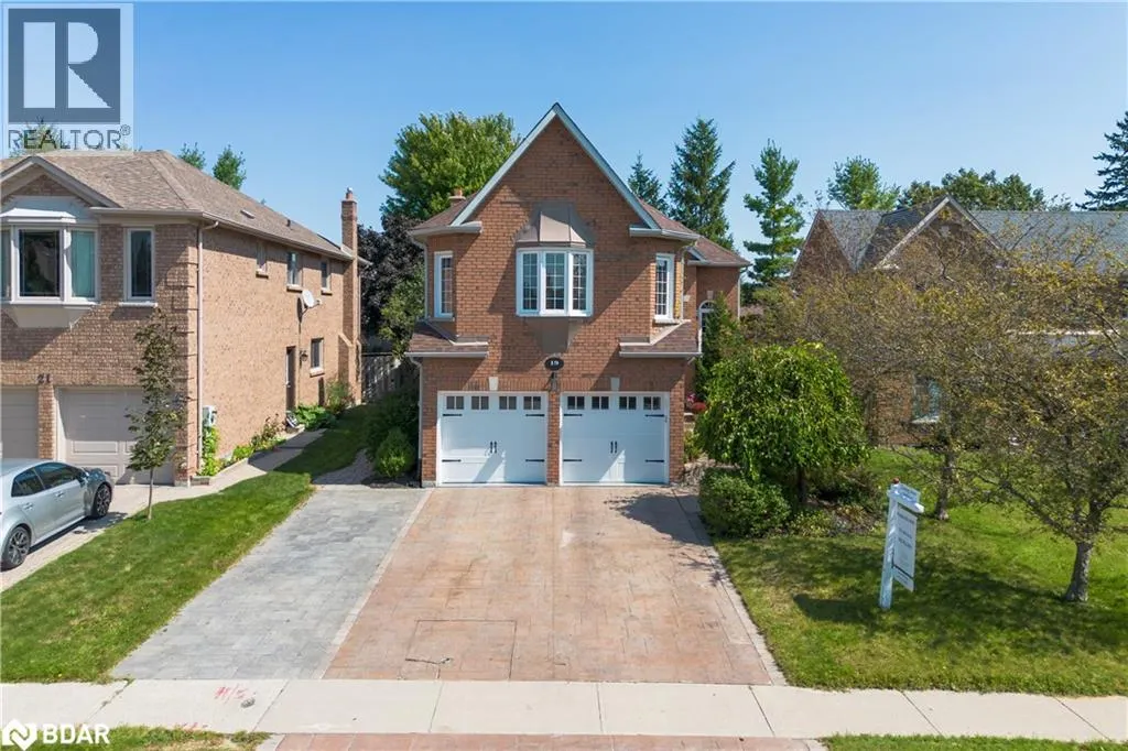 19 GRAND FOREST Drive