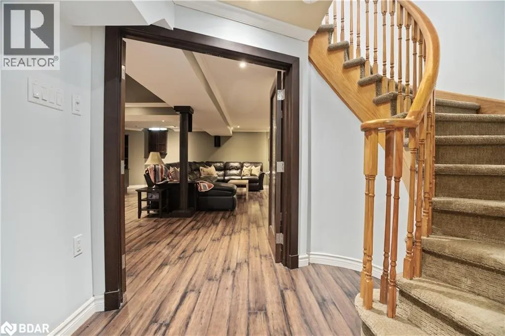 19 GRAND FOREST Drive