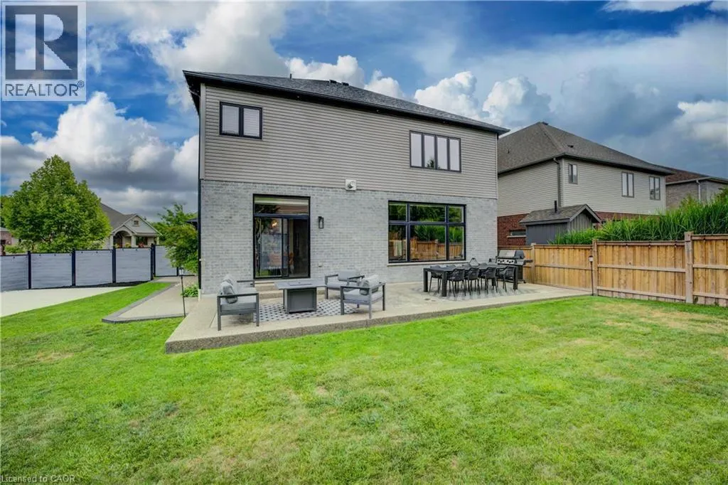 11 DEER CREEK Street