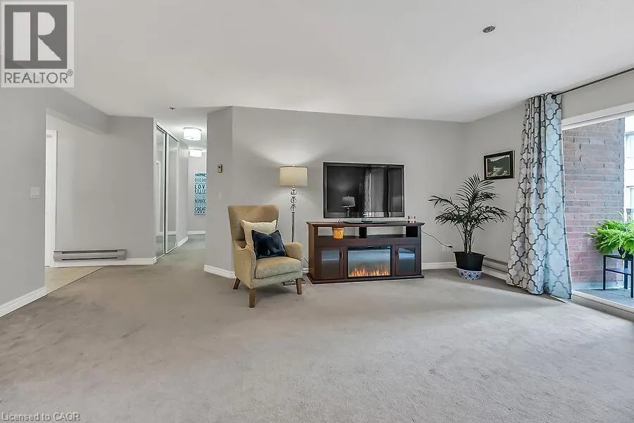 6 NIAGARA Street Unit# 204, #204
