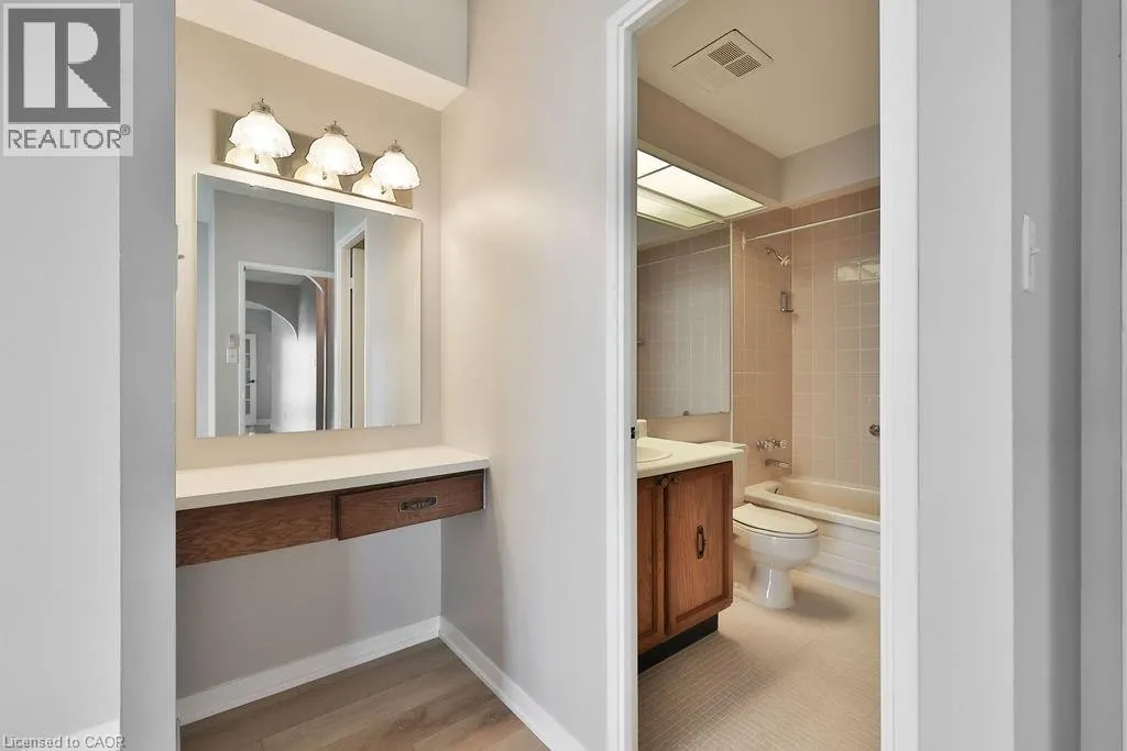 5250 LAKESHORE Road Unit# 1605, #1605