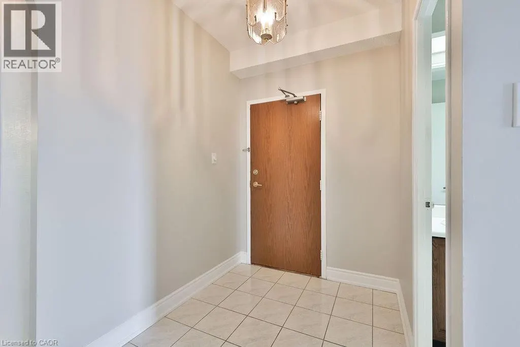 5250 LAKESHORE Road Unit# 1605, #1605