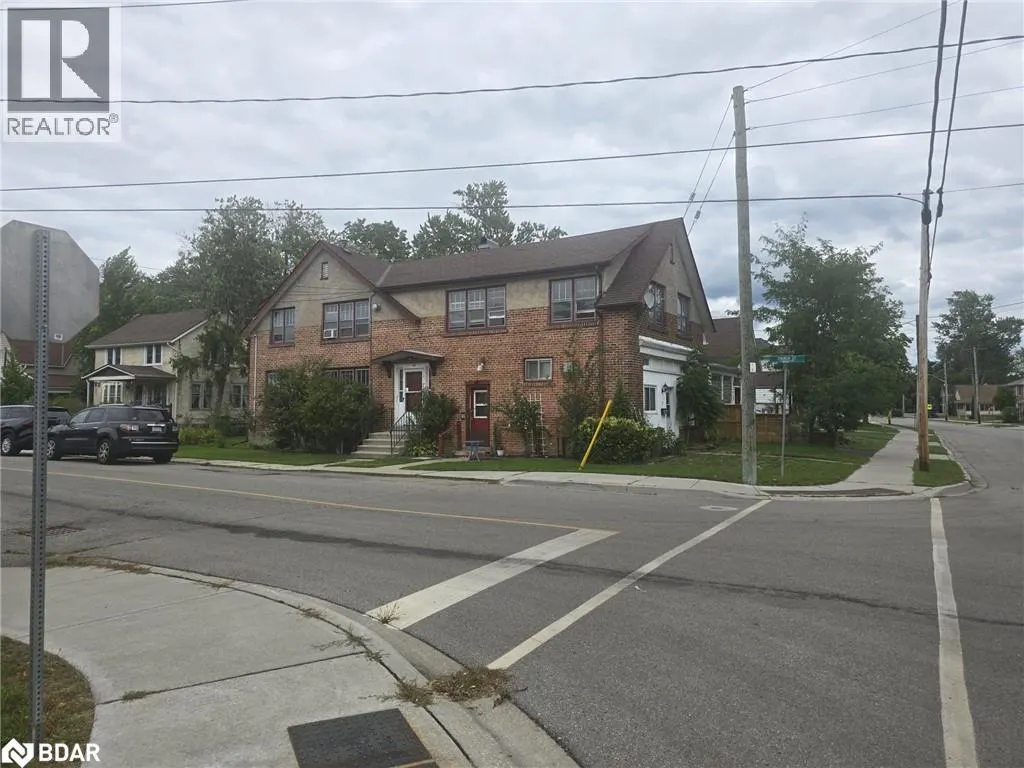 243 ALDER Street W