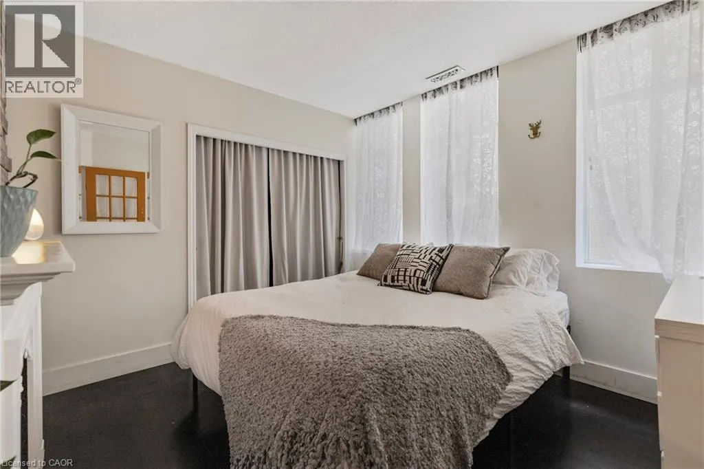 36 JAMES Street S Unit# 803, #803