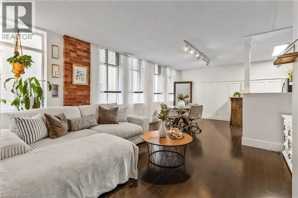 36 JAMES Street S Unit# 803, #803