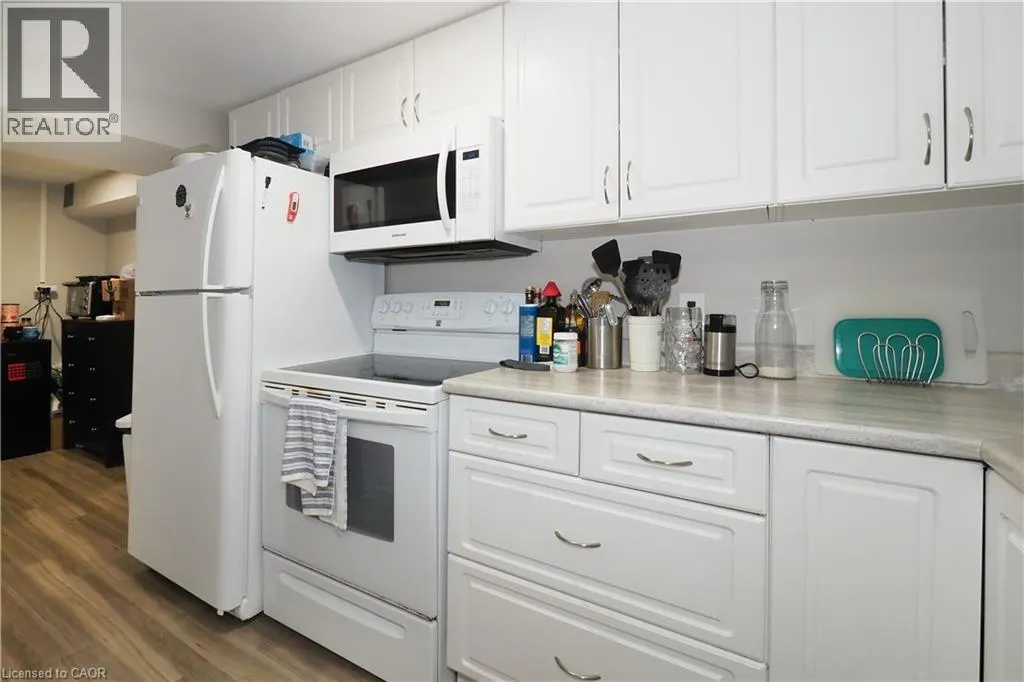 172 ELGIN Crescent