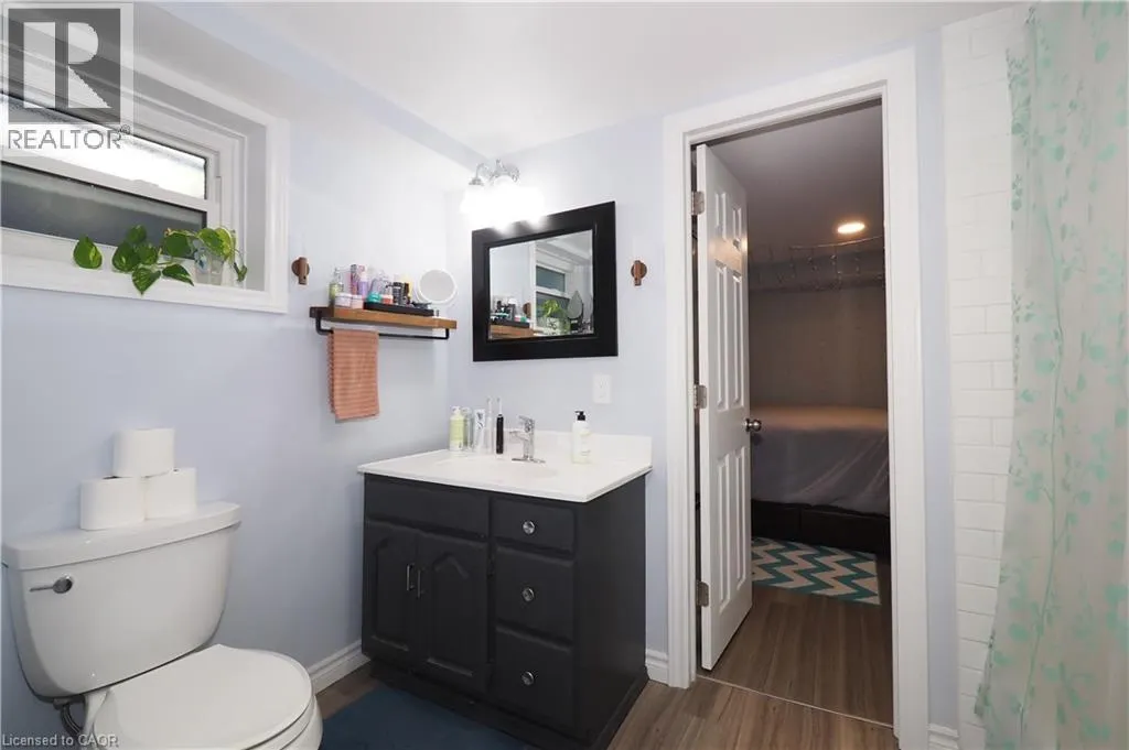 172 ELGIN Crescent