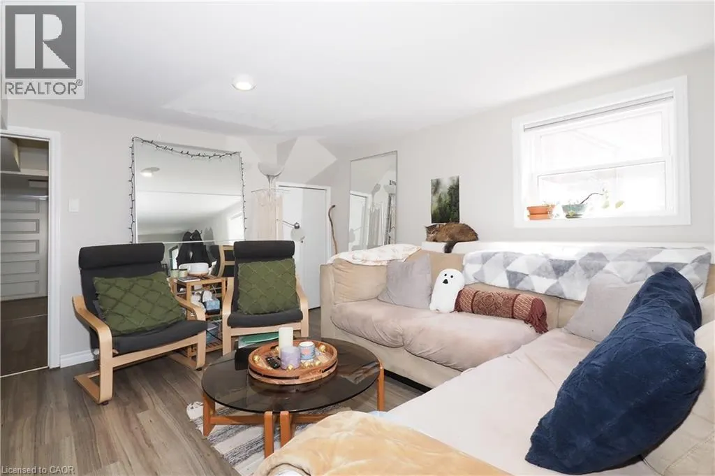 172 ELGIN Crescent
