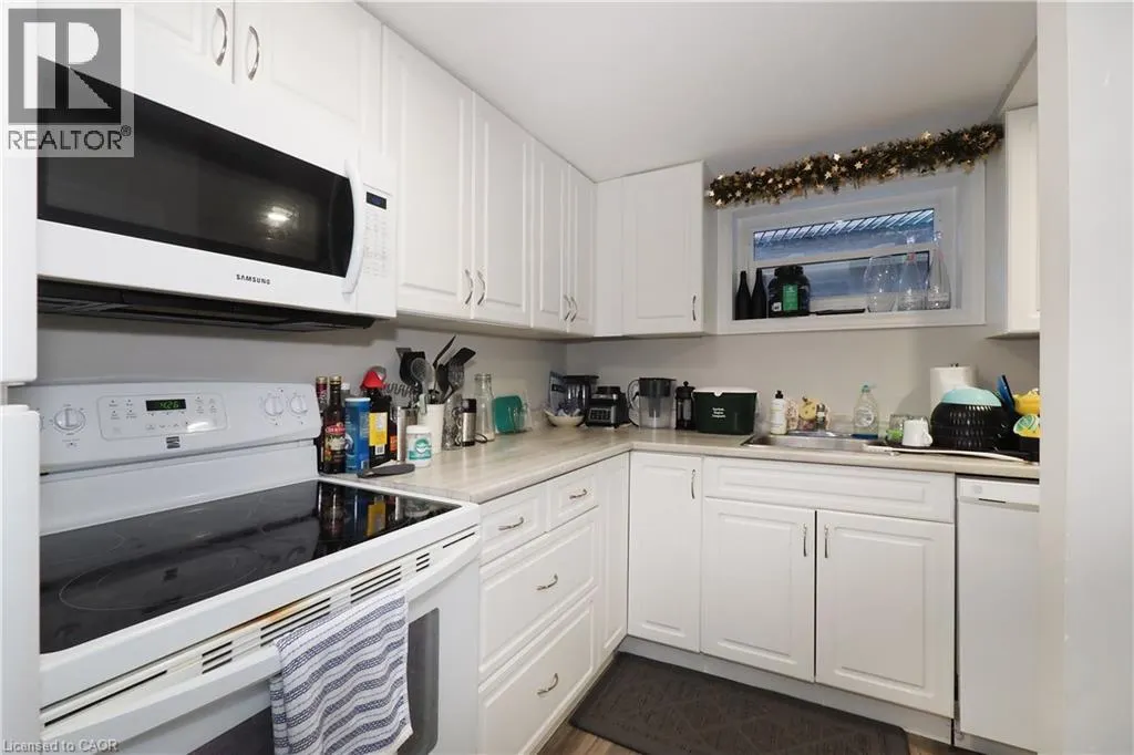 172 ELGIN Crescent