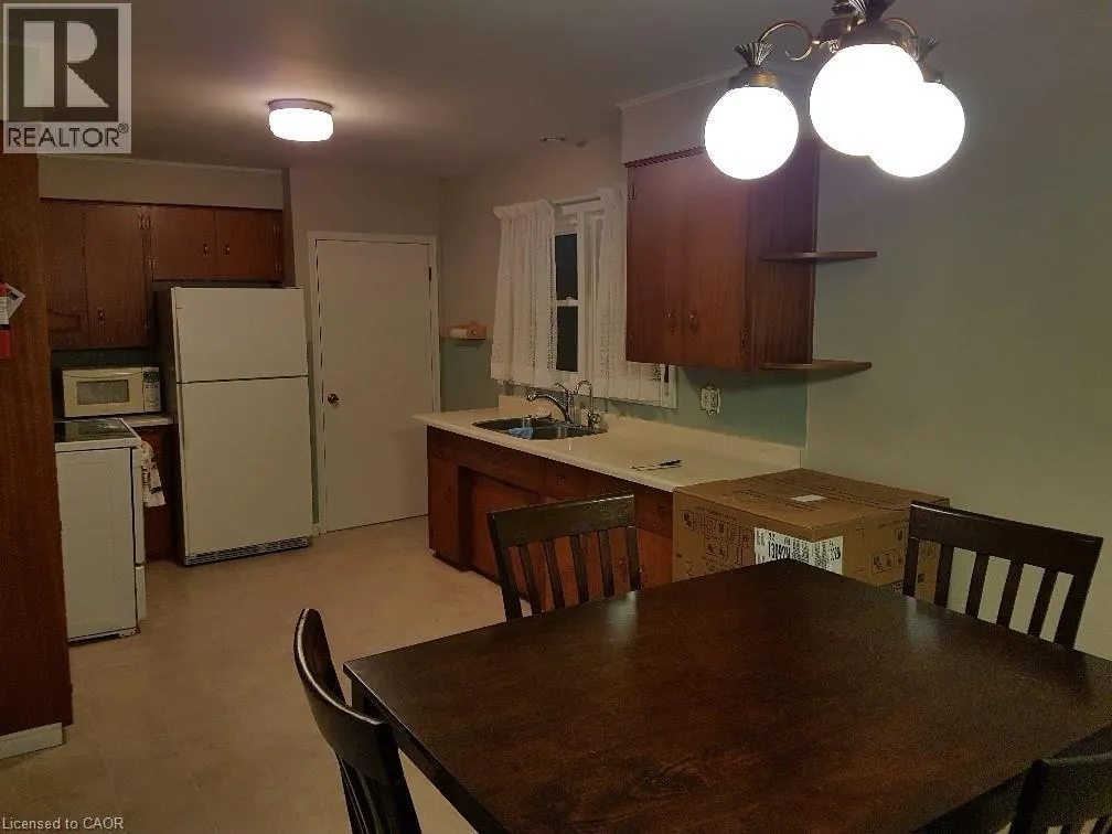 172 ELGIN Crescent