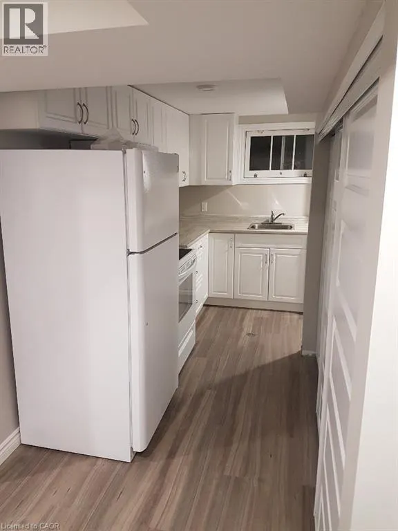 172 ELGIN Crescent