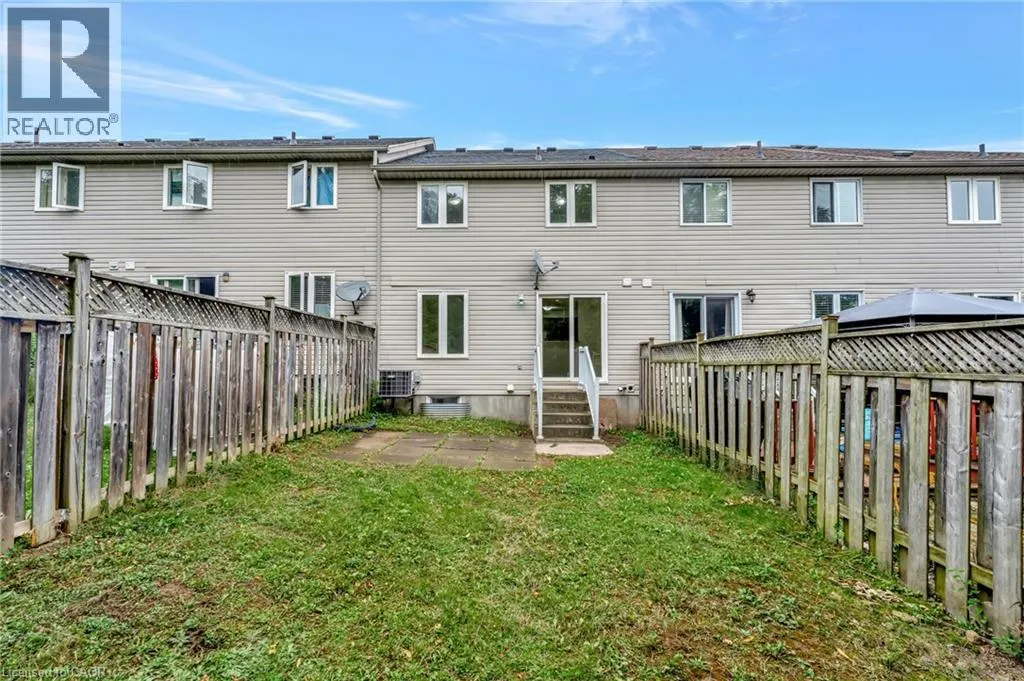 7 FERNCLIFFE Street