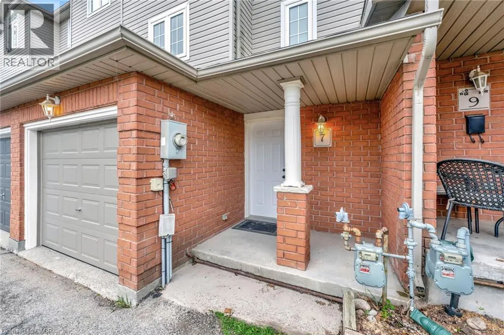 7 FERNCLIFFE Street