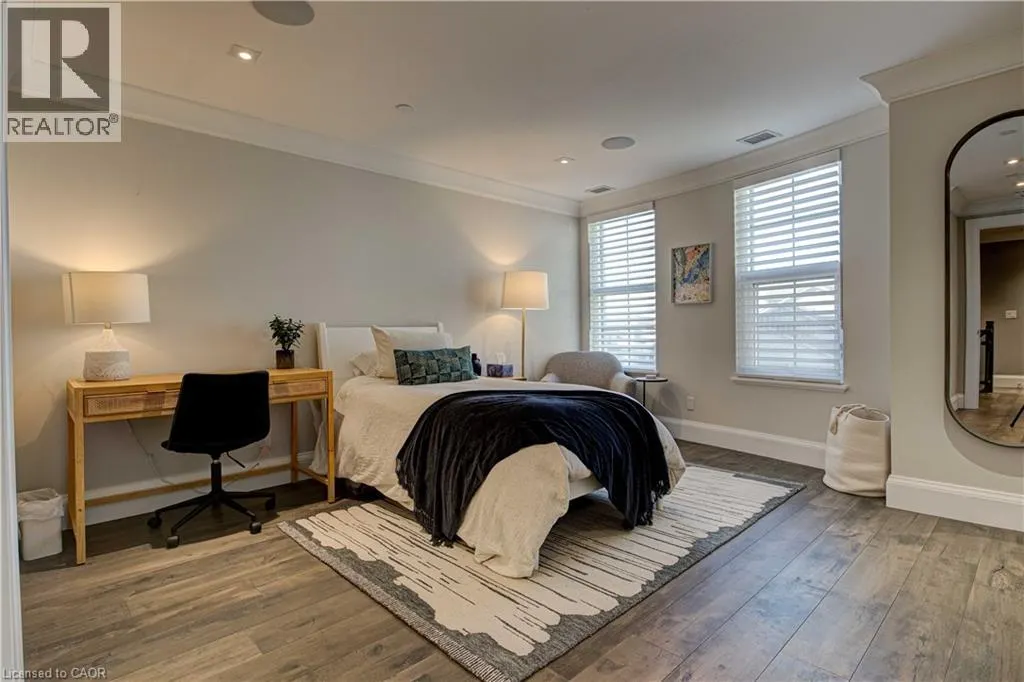 155 CAROLINE Street S Unit# TH10, #TH10