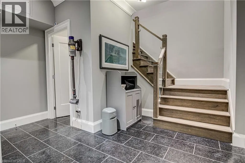 155 CAROLINE Street S Unit# TH10, #TH10