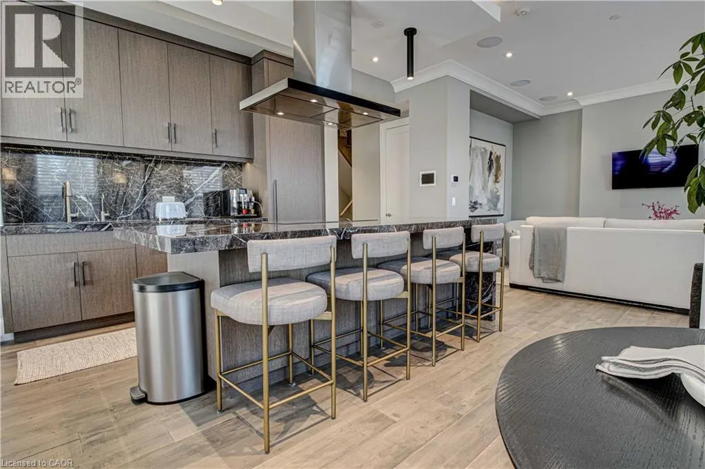 155 CAROLINE Street S Unit# TH10, #TH10