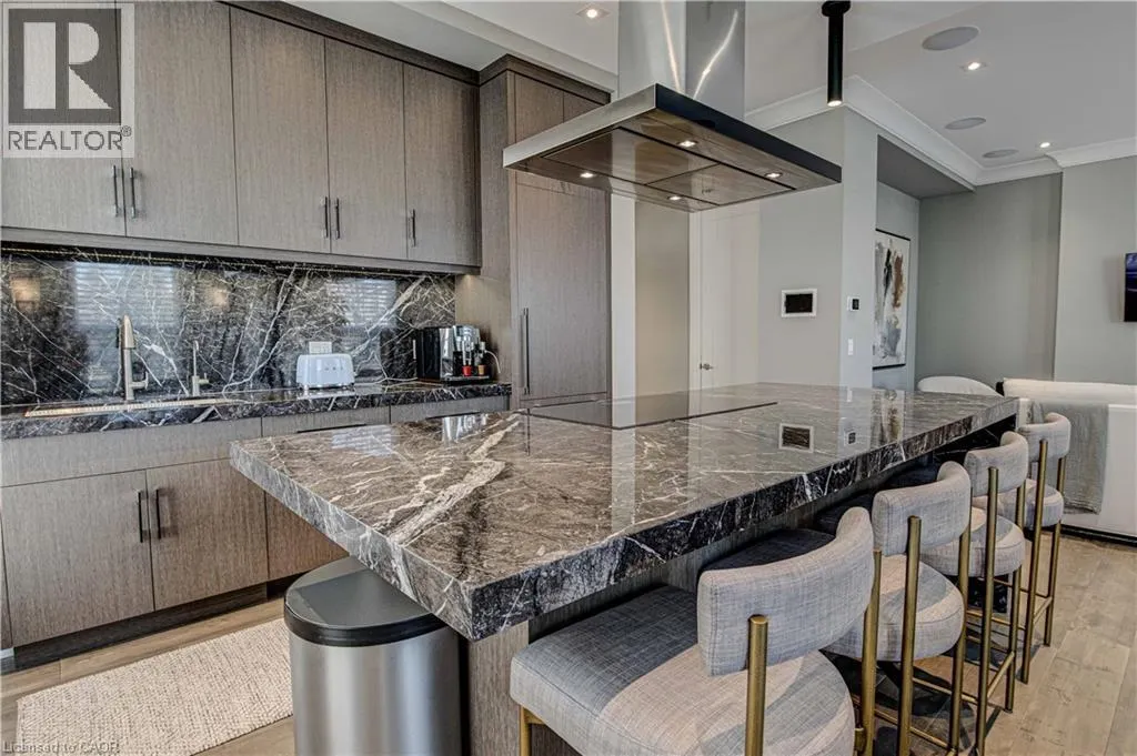 155 CAROLINE Street S Unit# TH10, #TH10