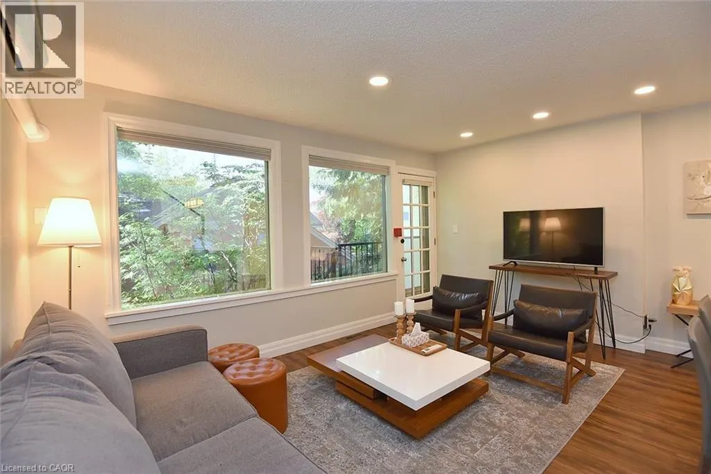 432 BURLINGTON Avenue Unit# 6, #6