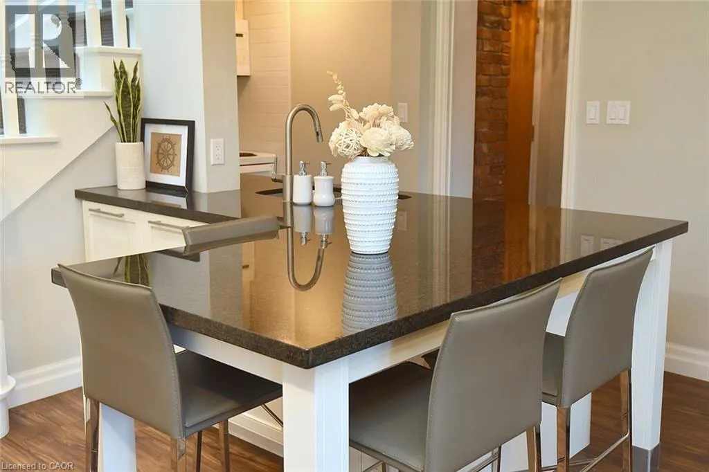 432 BURLINGTON Avenue Unit# 6, #6