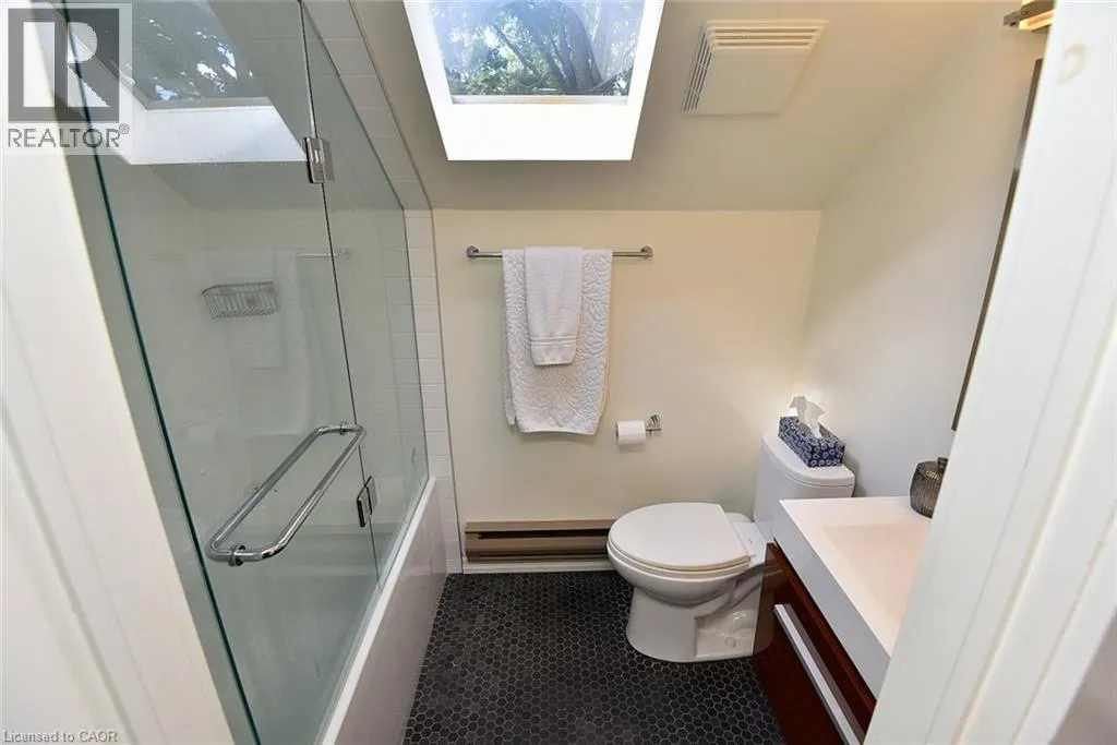 432 BURLINGTON Avenue Unit# 6, #6
