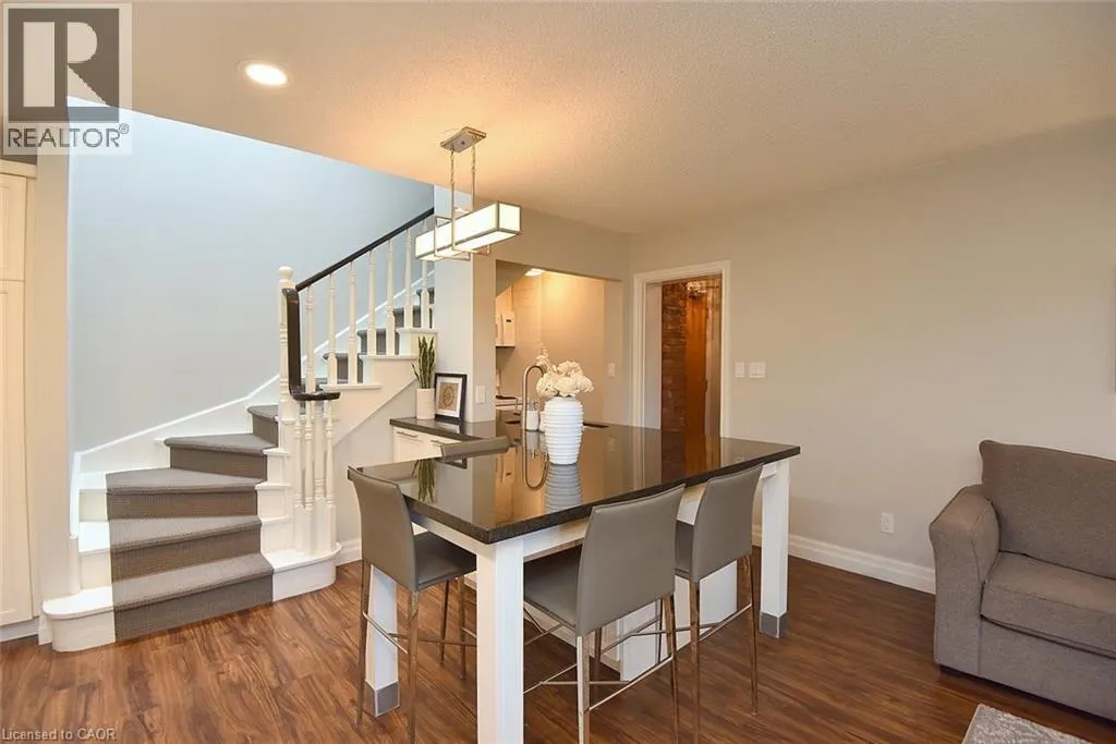 432 BURLINGTON Avenue Unit# 6, #6