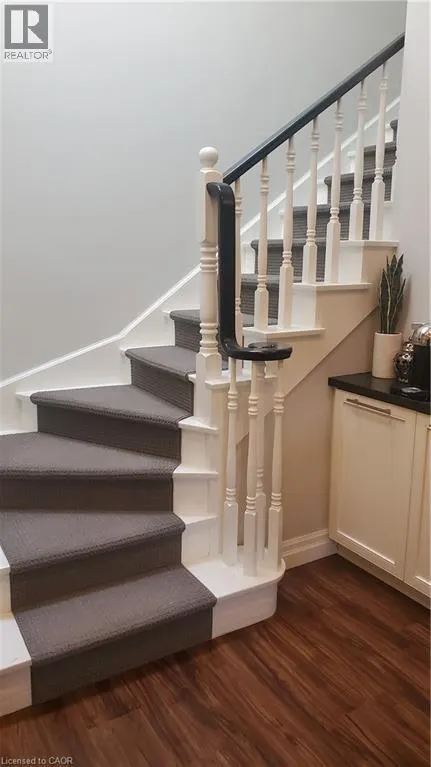 432 BURLINGTON Avenue Unit# 6, #6