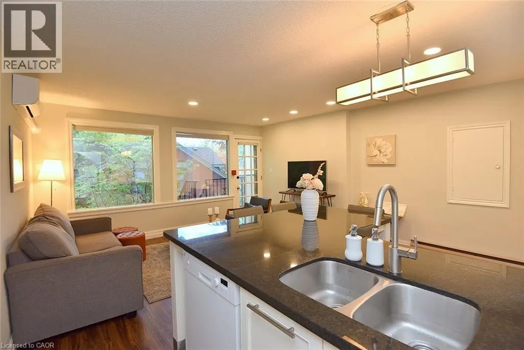 432 BURLINGTON Avenue Unit# 6, #6