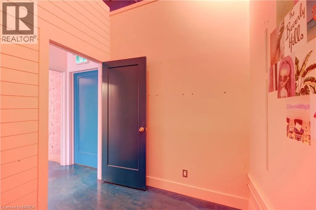 320 COLBORNE Street W Unit# 13, #13