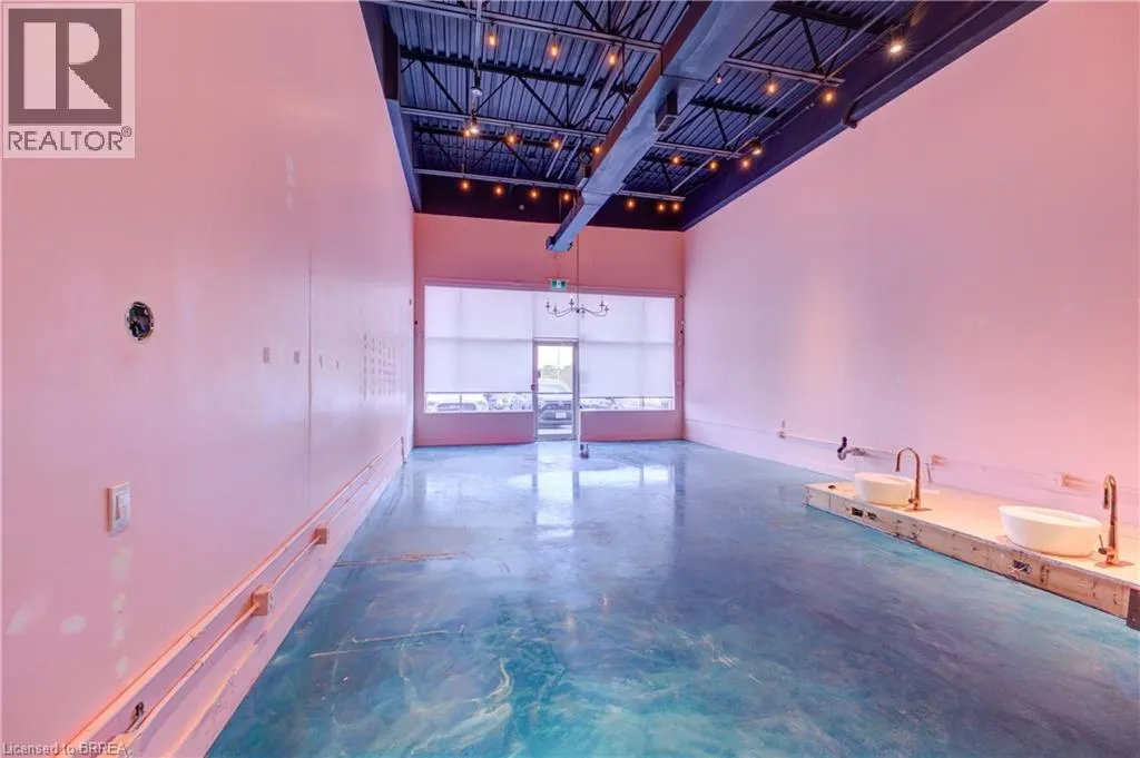 320 COLBORNE Street W Unit# 13, #13
