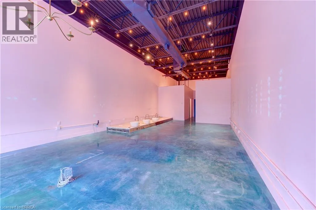 320 COLBORNE Street W Unit# 13, #13