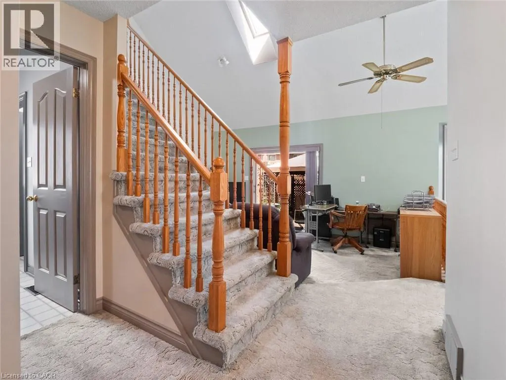 106 SPRUCESIDE Crescent