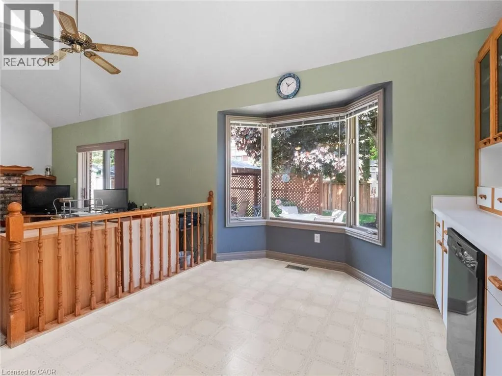 106 SPRUCESIDE Crescent