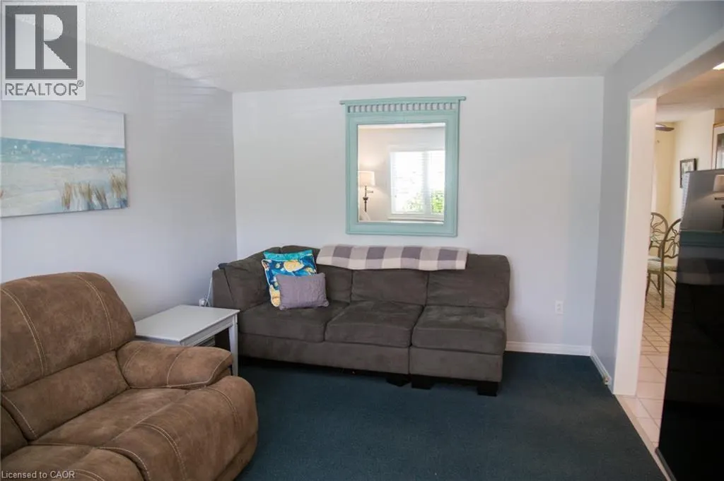 264 RICHARDSON Drive Unit# 3, #3