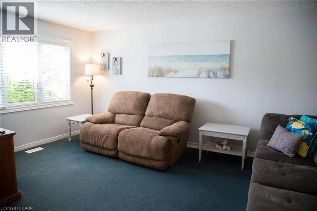 264 RICHARDSON Drive Unit# 3, #3