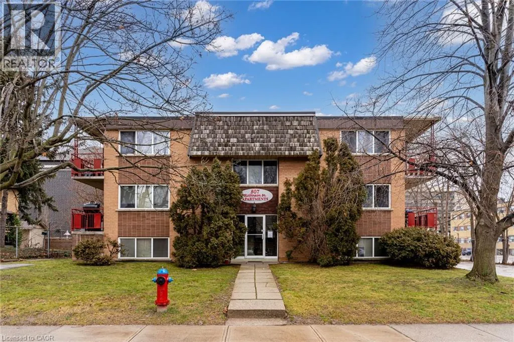 807 ROBINSON Street Unit# B, #B