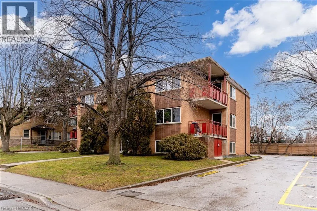 807 ROBINSON Street Unit# B, #B