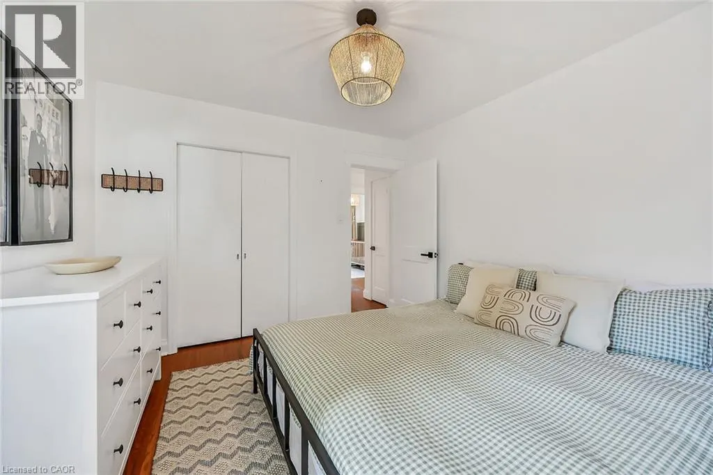 181 WEST 18TH Street