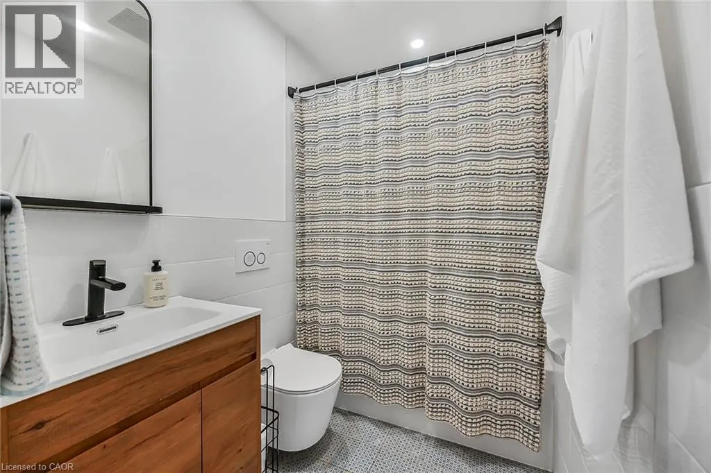 181 WEST 18TH Street