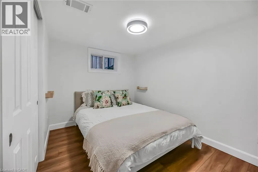 181 WEST 18TH Street