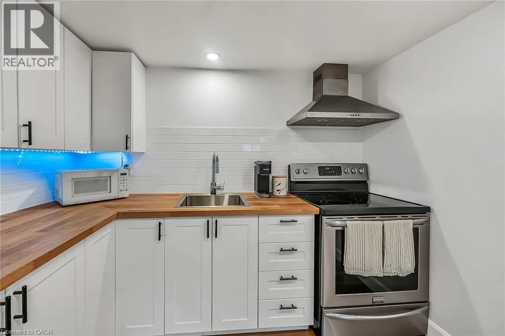 181 WEST 18TH Street