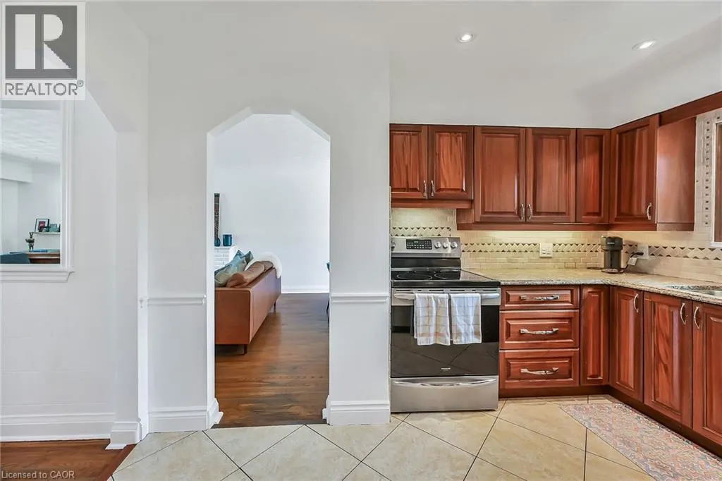 181 WEST 18TH Street