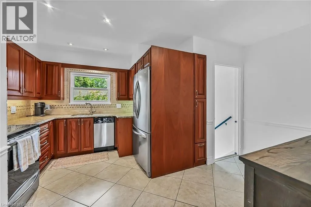 181 WEST 18TH Street