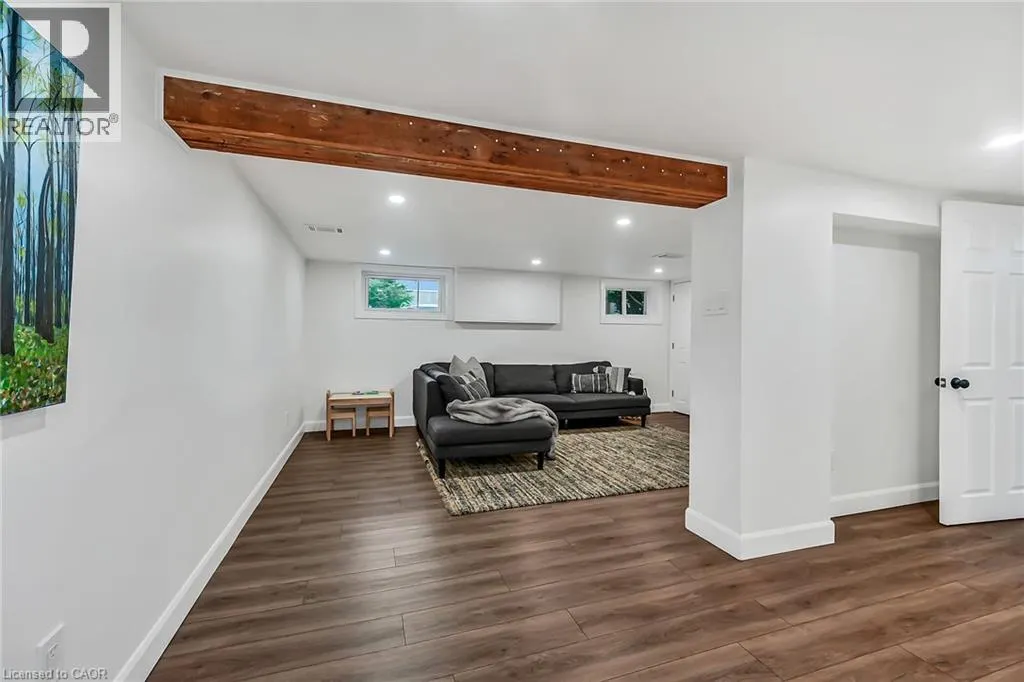 181 WEST 18TH Street