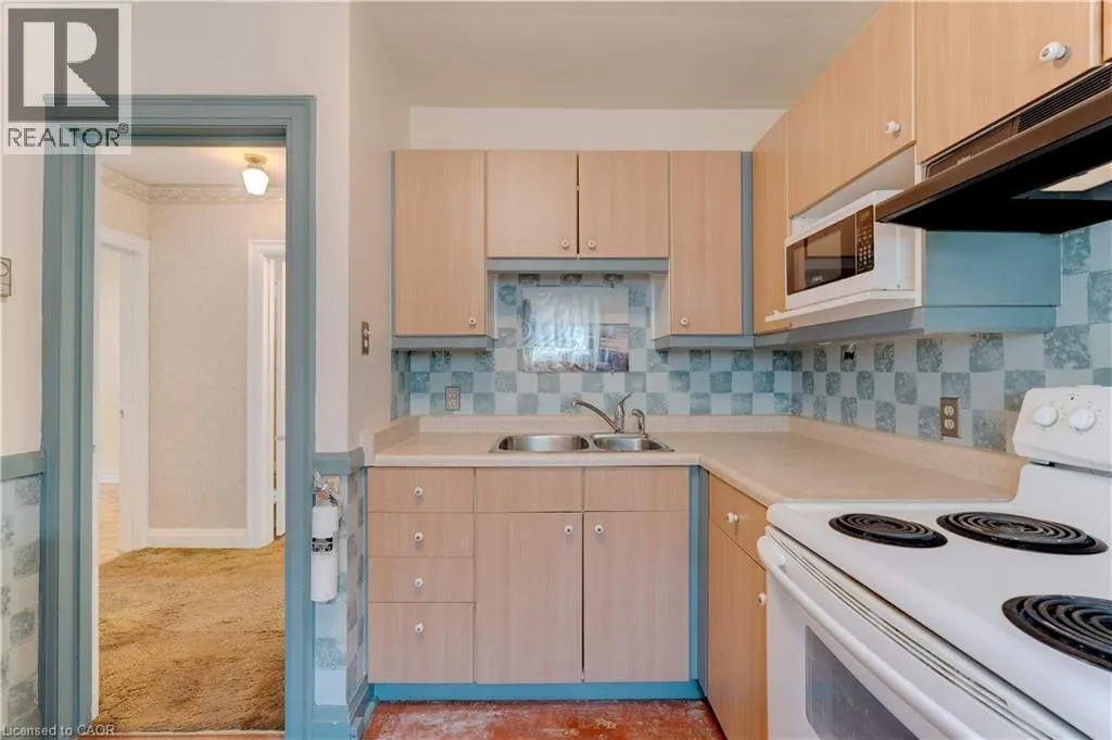 257 BROADWAY Avenue
