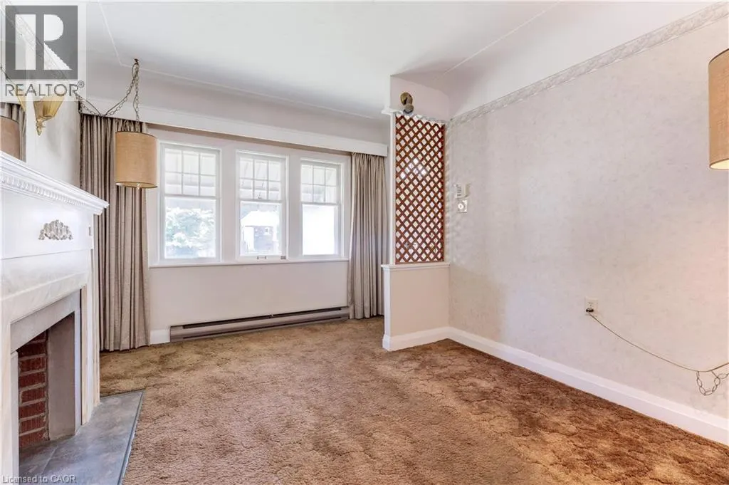 257 BROADWAY Avenue